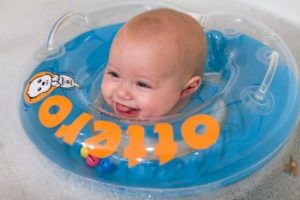 Otteroo_Baby_Floatie (400x267)