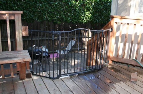 extra wide outdoor baby gate
