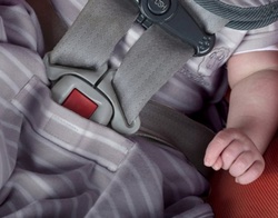 keeping baby warm in car seat