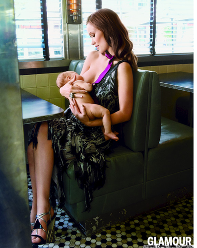 World Breastfeeding Week: The Best Nursing Tops (And Effortless