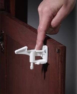 KidCo spring action locks
