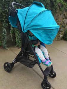 lightweight foldable stroller