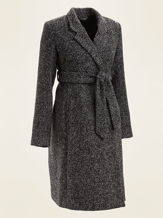 Stylish Maternity Coats to Get You and Your Baby Bump Through Winter