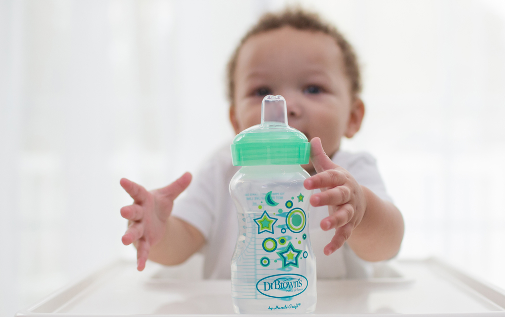 bottle to sippy cup transition - Advice for Weaning off the Bottle