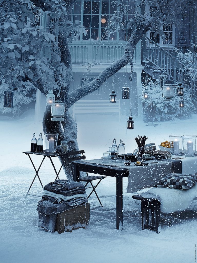 fun things to do in the winter with friends_backyard party