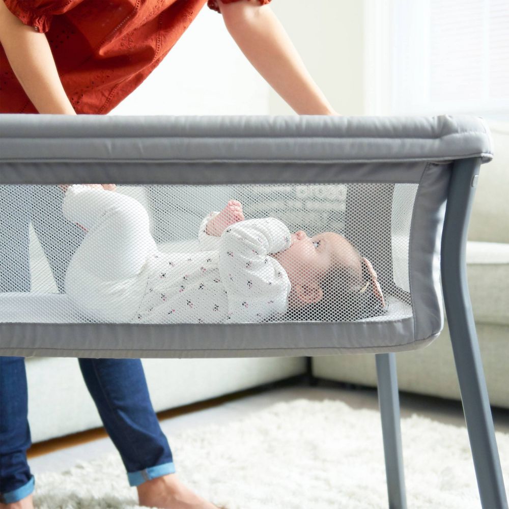 Chicco Lullago Bassinet for travel