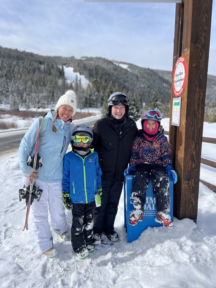 Grove Family skiing - family travel